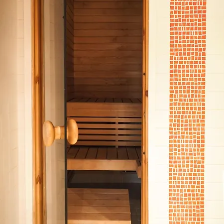 아파트 Center With Sauna & Rooftop Terrace *