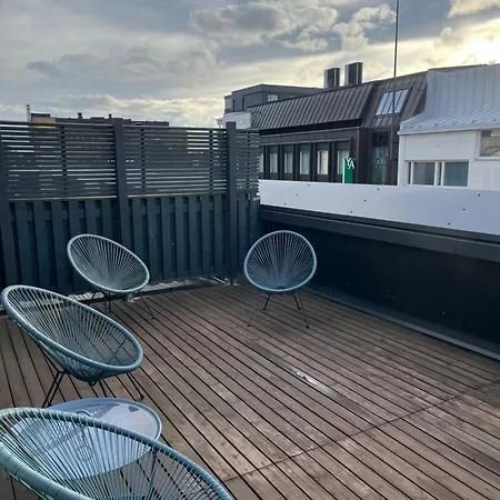 아파트 Center With Sauna & Rooftop Terrace *